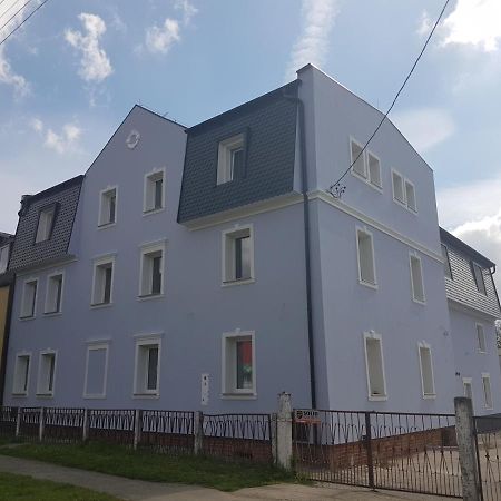 Kamienica Zerniki Wroclawskie Екстер'єр фото